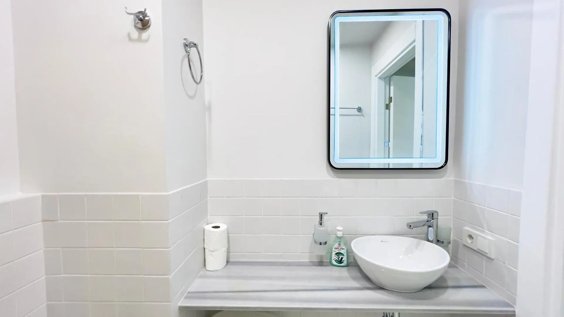 Солнечная Квартира С Отдельной Спальней И Панорамным Видом На Горы Next Apartments Batum 0*,