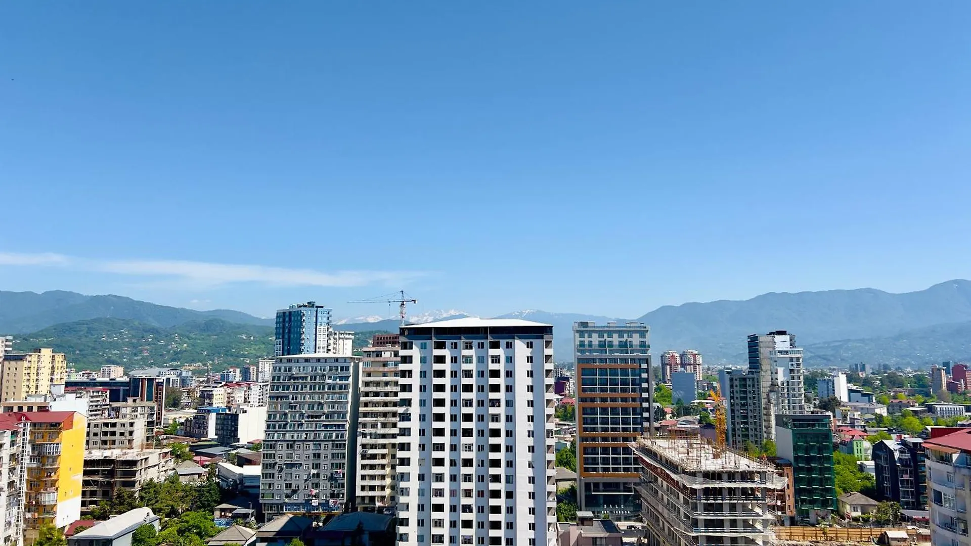 Солнечная Квартира С Отдельной Спальней И Панорамным Видом На Горы Next Apartments Batum Gürcistan